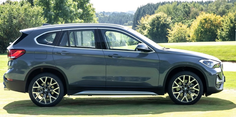 BMW X1 2023 ra mắt với diện mạo mới giá từ 889 triệu đồng