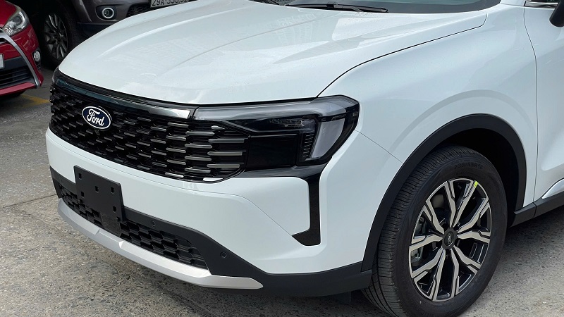ngoai-that-ford-territory-titanium-moi-mau-trang (9)